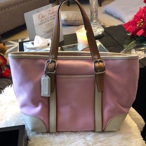 🍭Coach Hampton tote🍭